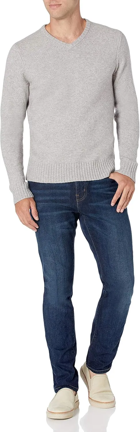 Amazon Essentials Men's Long-Sleeve Soft Touch V-Neck Sweater