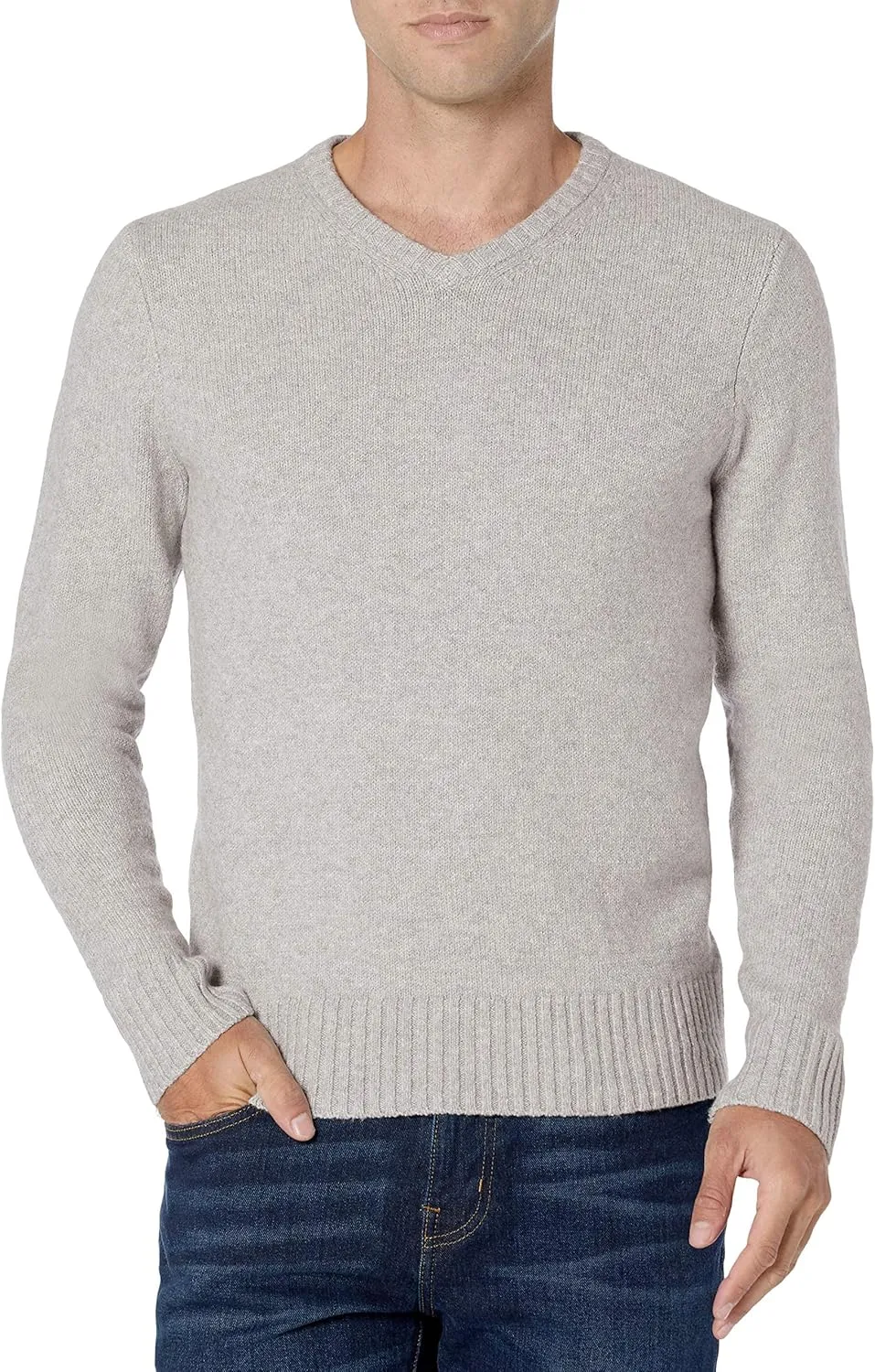 Amazon Essentials Men's Long-Sleeve Soft Touch V-Neck Sweater