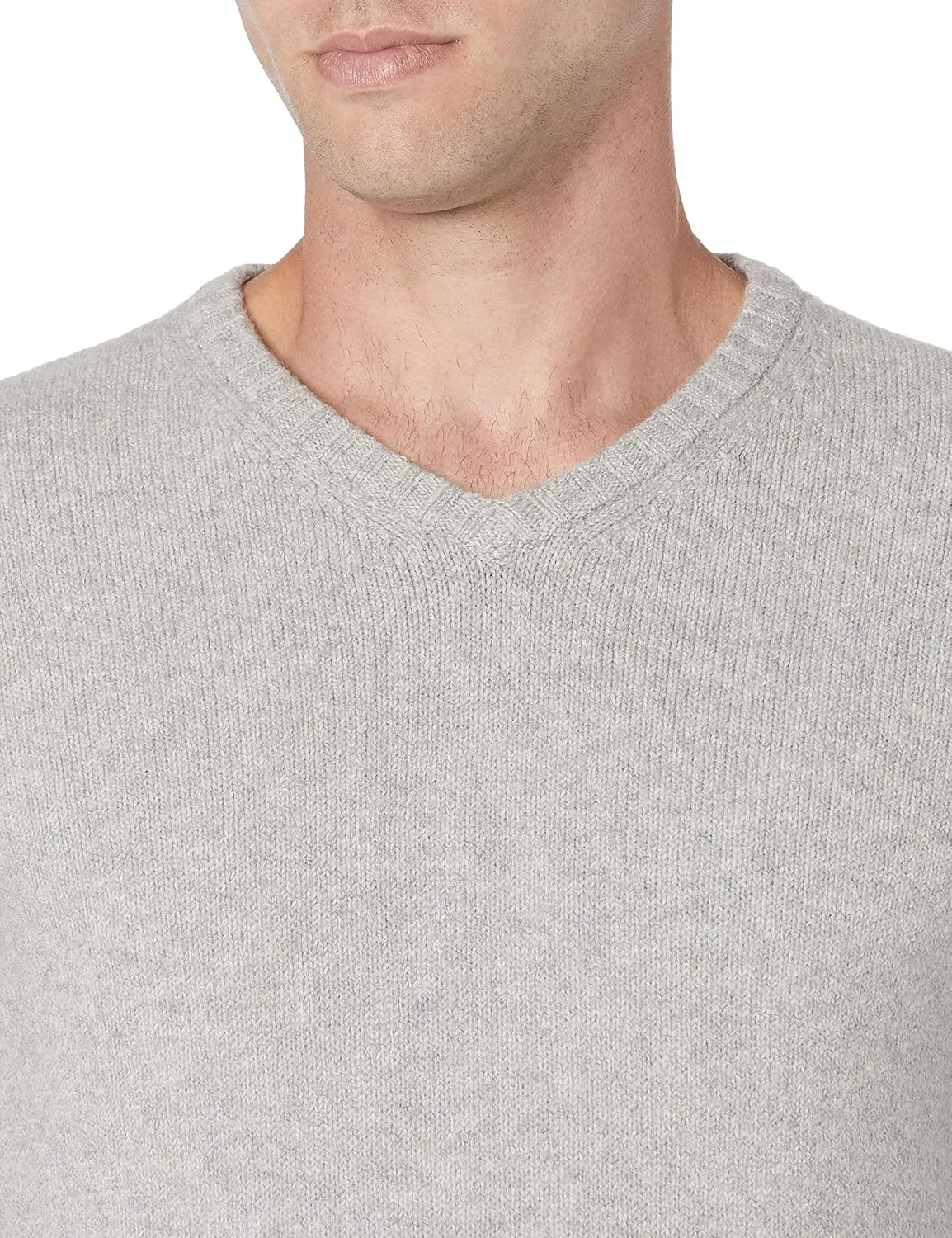 Amazon Essentials Men's Long-Sleeve Soft Touch V-Neck Sweater