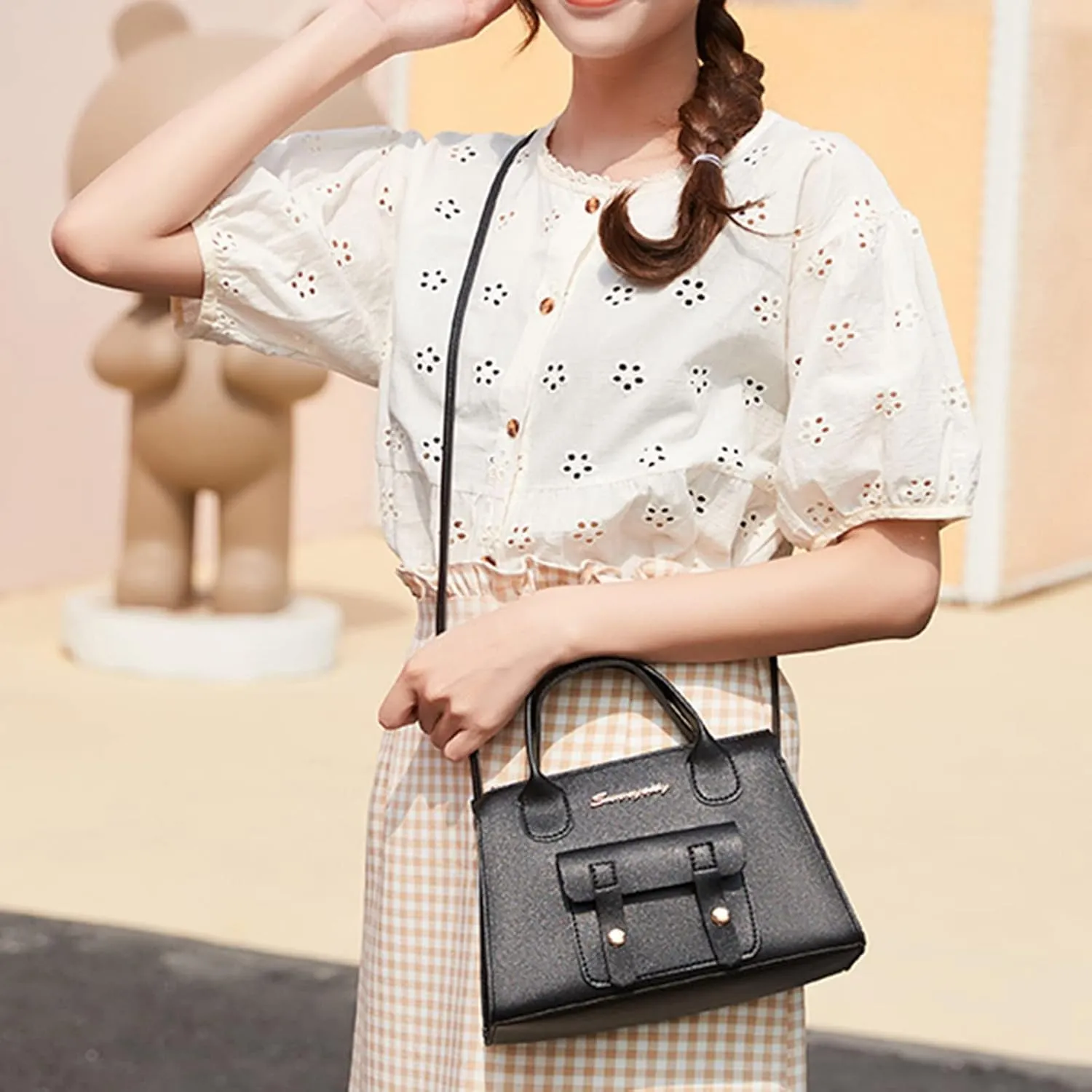 Anti Theft Shoulder Bags for Woman Crossbody Purses and Handbags Lightweight Pocketbook Trendy Clutch Saddle Bag(Black)