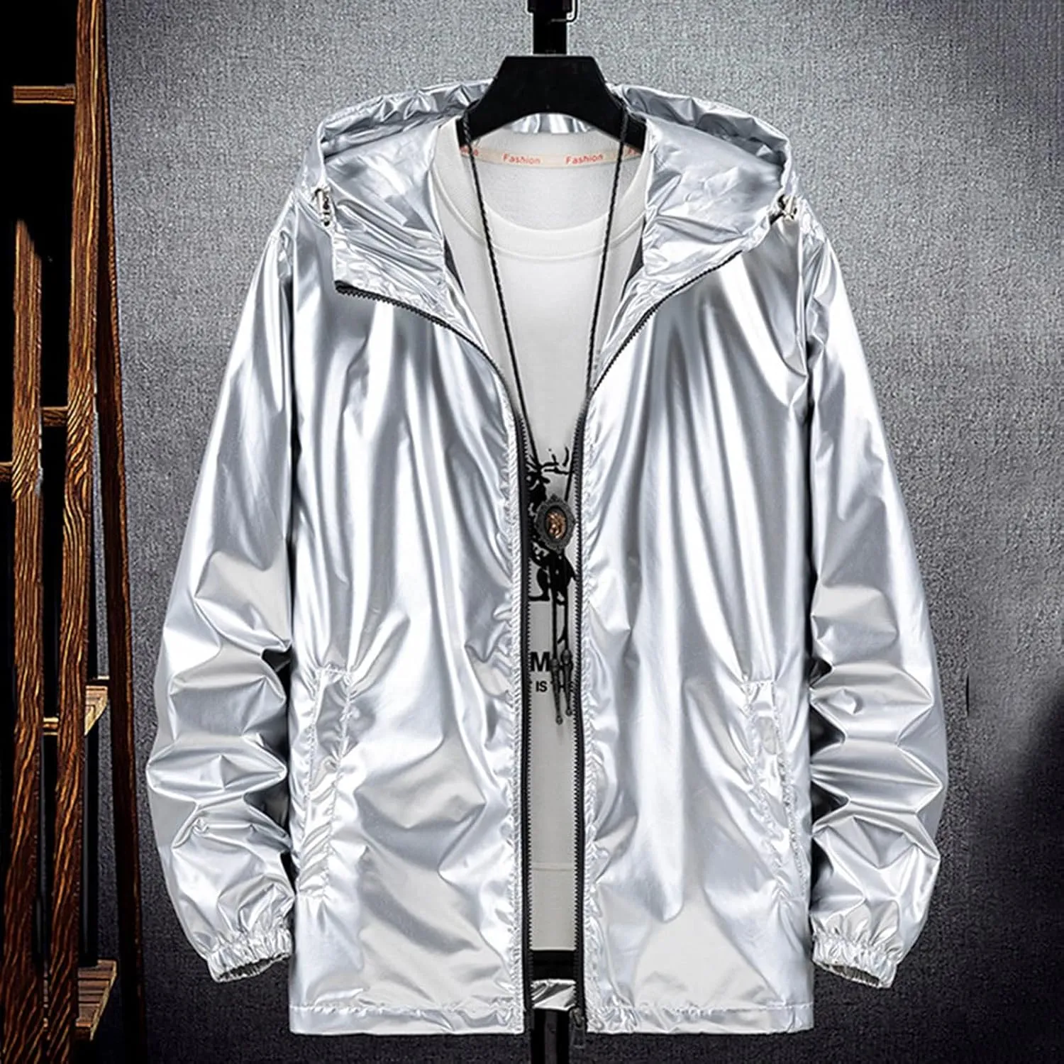 Mens Lightweight Windbreaker Waterproof Rain Jacket Hooded Windbreaker Camo Jacket with Zipper Pockets