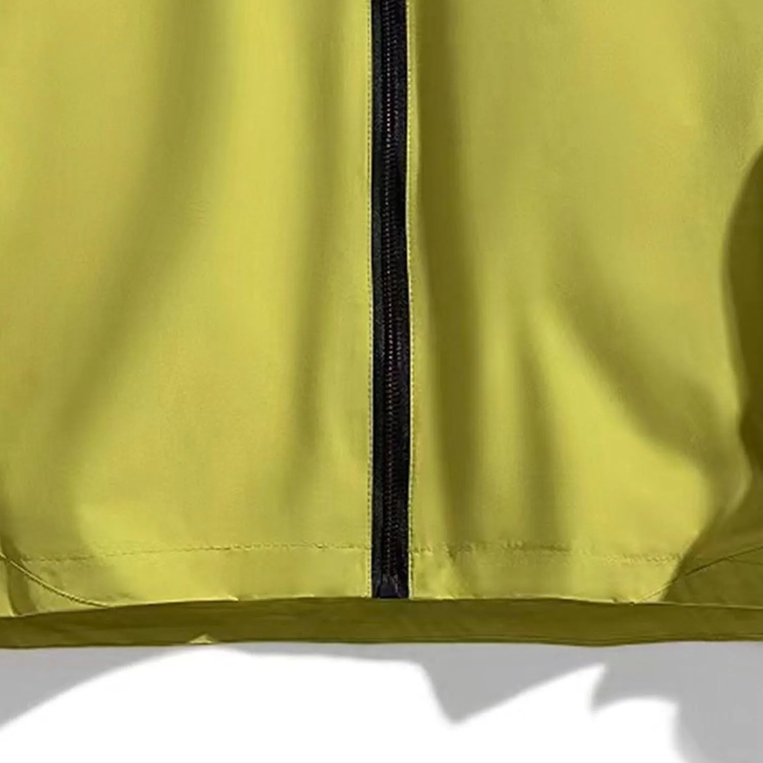 Men's Windbreaker Jacket Lightweight Water-Resistant Windbreakers Outdoor Waterproof Hooded Classic Cycling