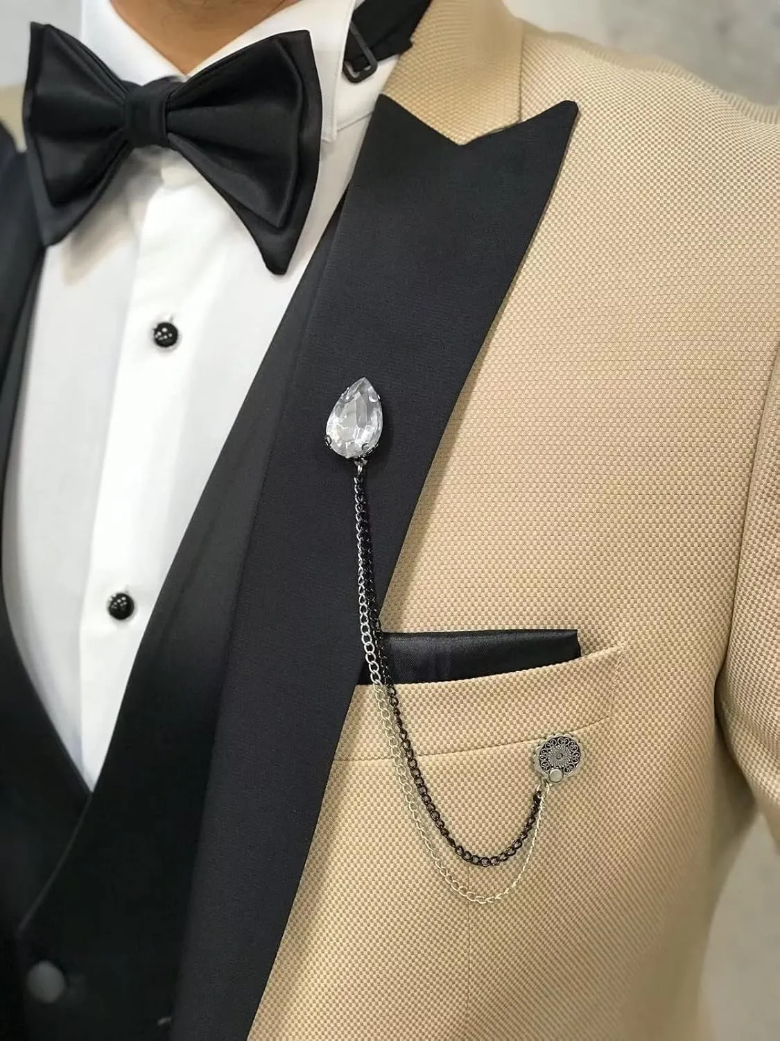 SHUZHXLZANGY Men Slim Fit Tuxedo Suit 3 Piece Double Breasted Suits for Men Wedding Prom