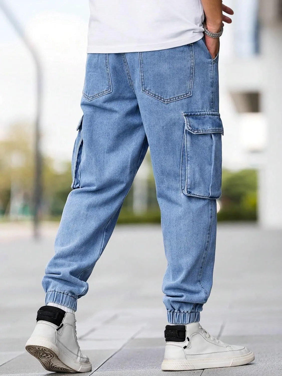 Verdusa Men's Elastic Waist Drawstring Denim Cargo Pants Joggers with Pockets