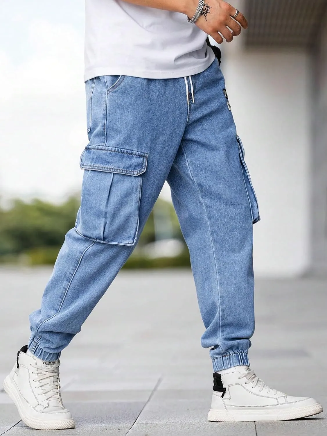 Verdusa Men's Elastic Waist Drawstring Denim Cargo Pants Joggers with Pockets