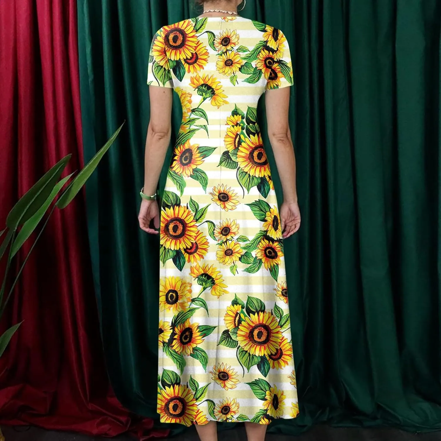 Women Plus Size Short Sleeve Dresses Summer Casual Maxi Dress Crew Neck Floral Flowy Beach A Line Dress with Pockets