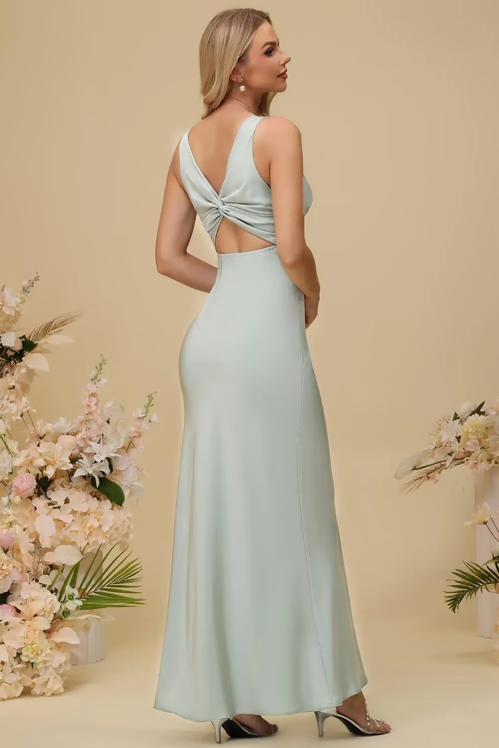 Xijun Women's V Neck Bridesmaid Dresses Long Simple Backless Bodycon Formal Evening Party Gowns